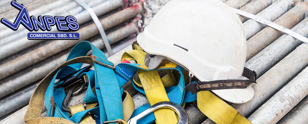 Seguridades en obra: equipos y accesorios básicos imprescindibles